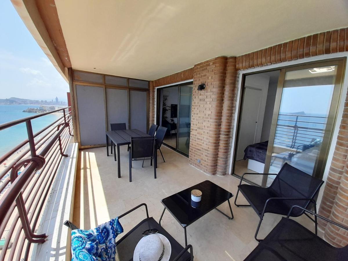 First Line Arenas C Apartment *