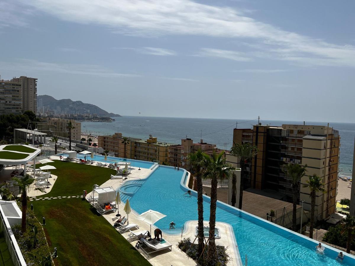 Luxury With Stunning Sea Views In Sunset Cliff Benidorm