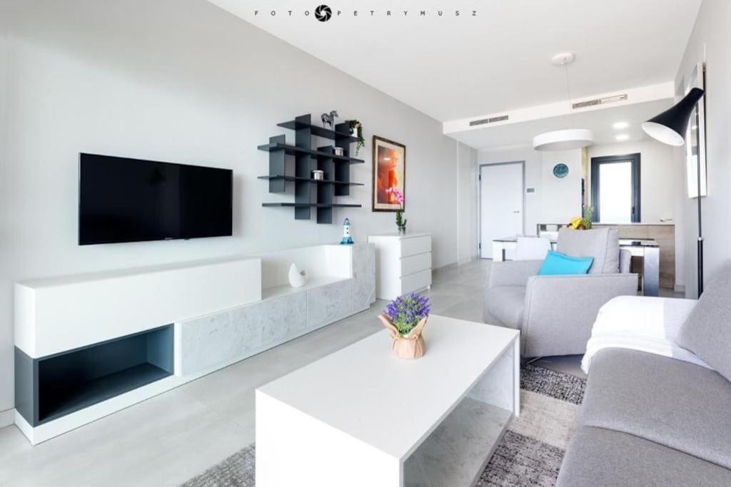Sunset Waves Poniente Apartment *