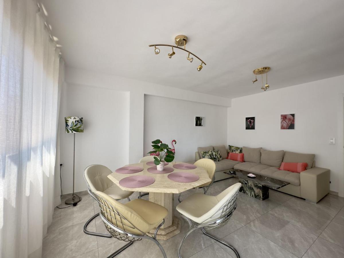 Calanyas Sea View Apartamento *