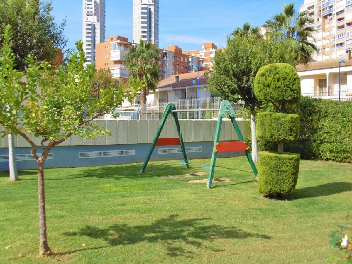 Gemelos 22 3-1c Levante Beach *