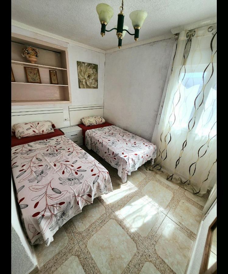 Levante Pгimera Linea Torre Yago Apartment