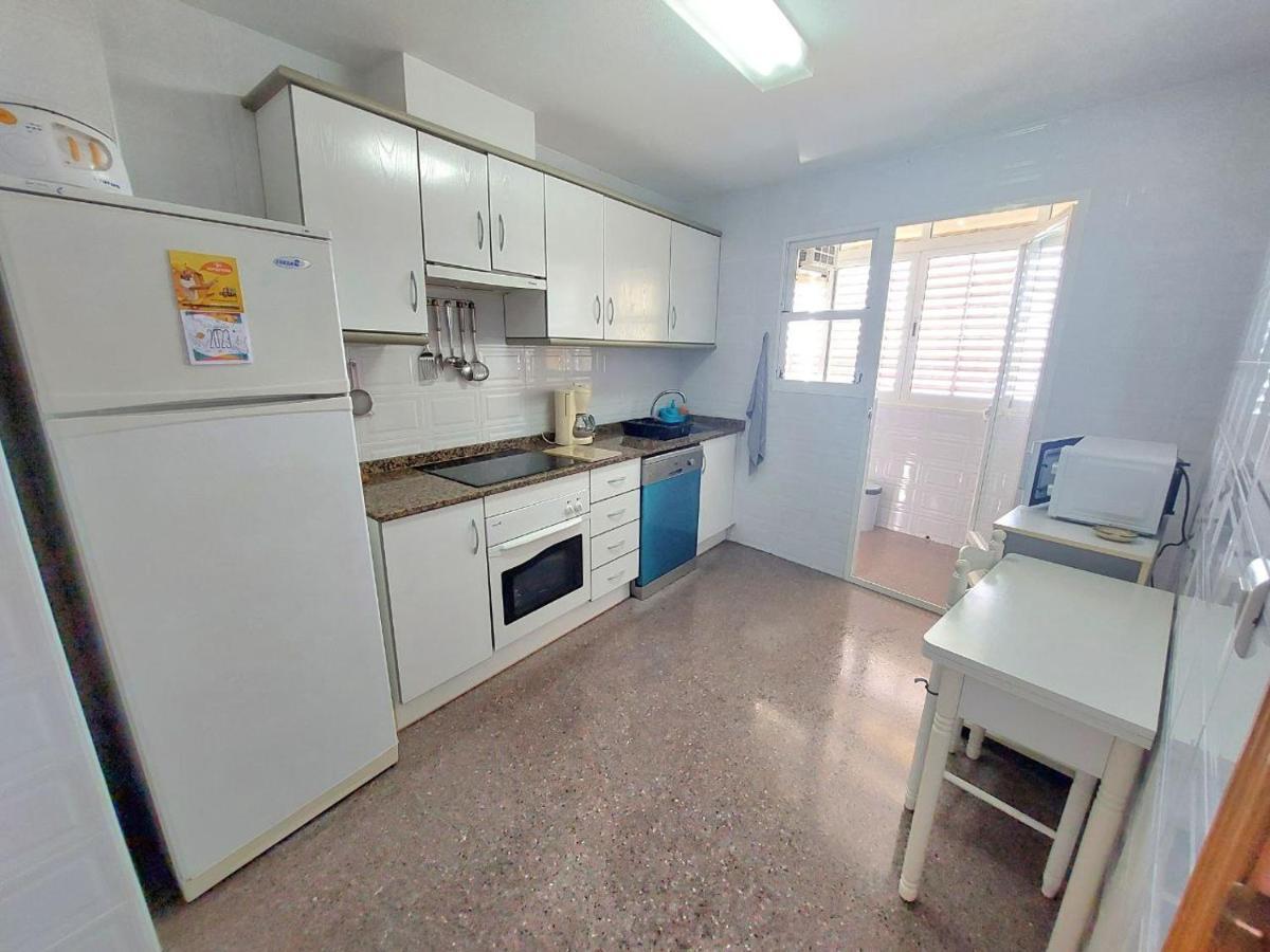 Piso En Primera Linea De Playa En Urbanizacion El Olivar Apartamento *