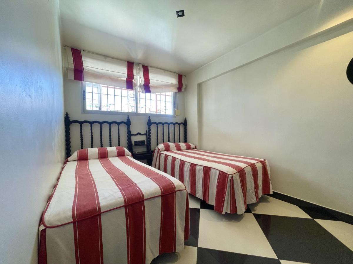Tor Maraya Seafront Levante Apartment