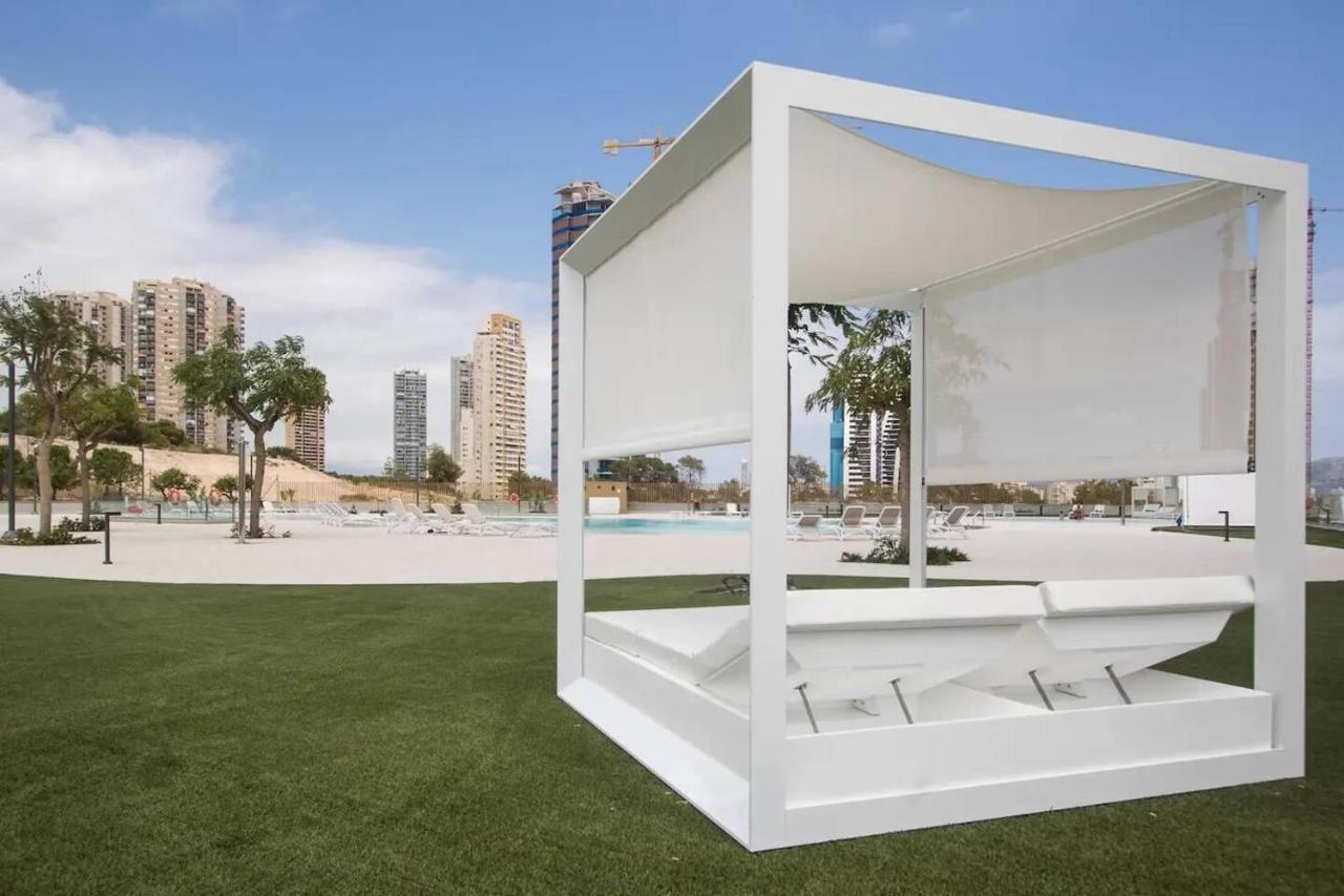 Beautiful 2-beds Poniente Apartment *