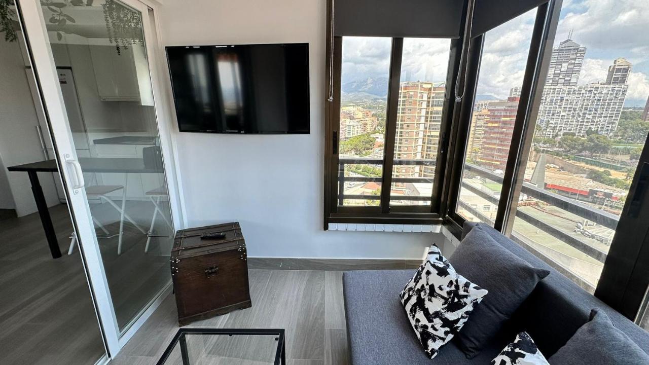 Sea View Monver 5 Apartment *