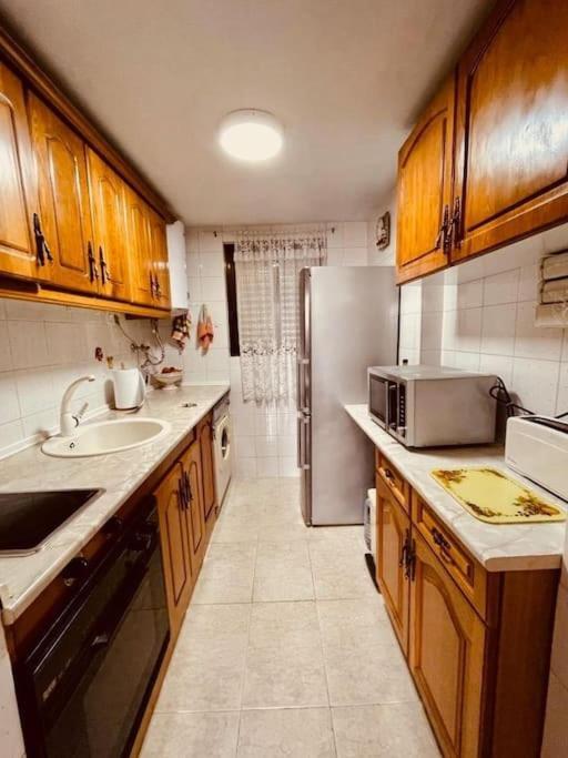 Apartamento En Levante En Planta 17 *