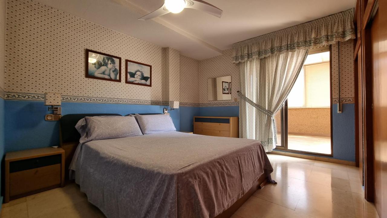 Atico Con Terraza Y 2 En Casco Antiguo * Benidorm
