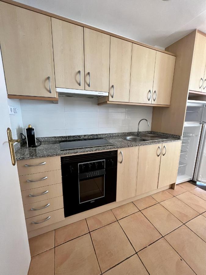 1 Sand, Sea, Sun, Relaxation And Spanish Cuisine Apartment