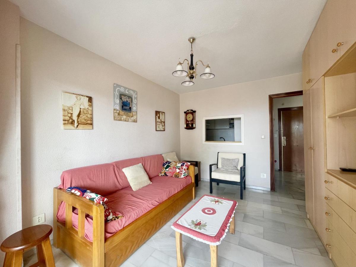 Ciguena Pool And Wifi Apartamento