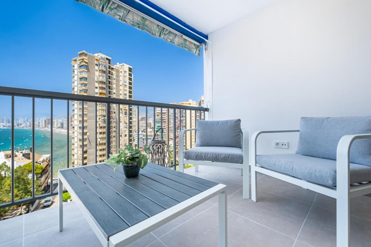 Halcon Deluxe 7-b Levante Apartamento *