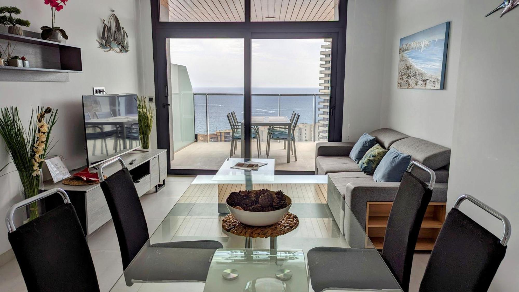 Sunset Waves Sea View Apartment Benidorm