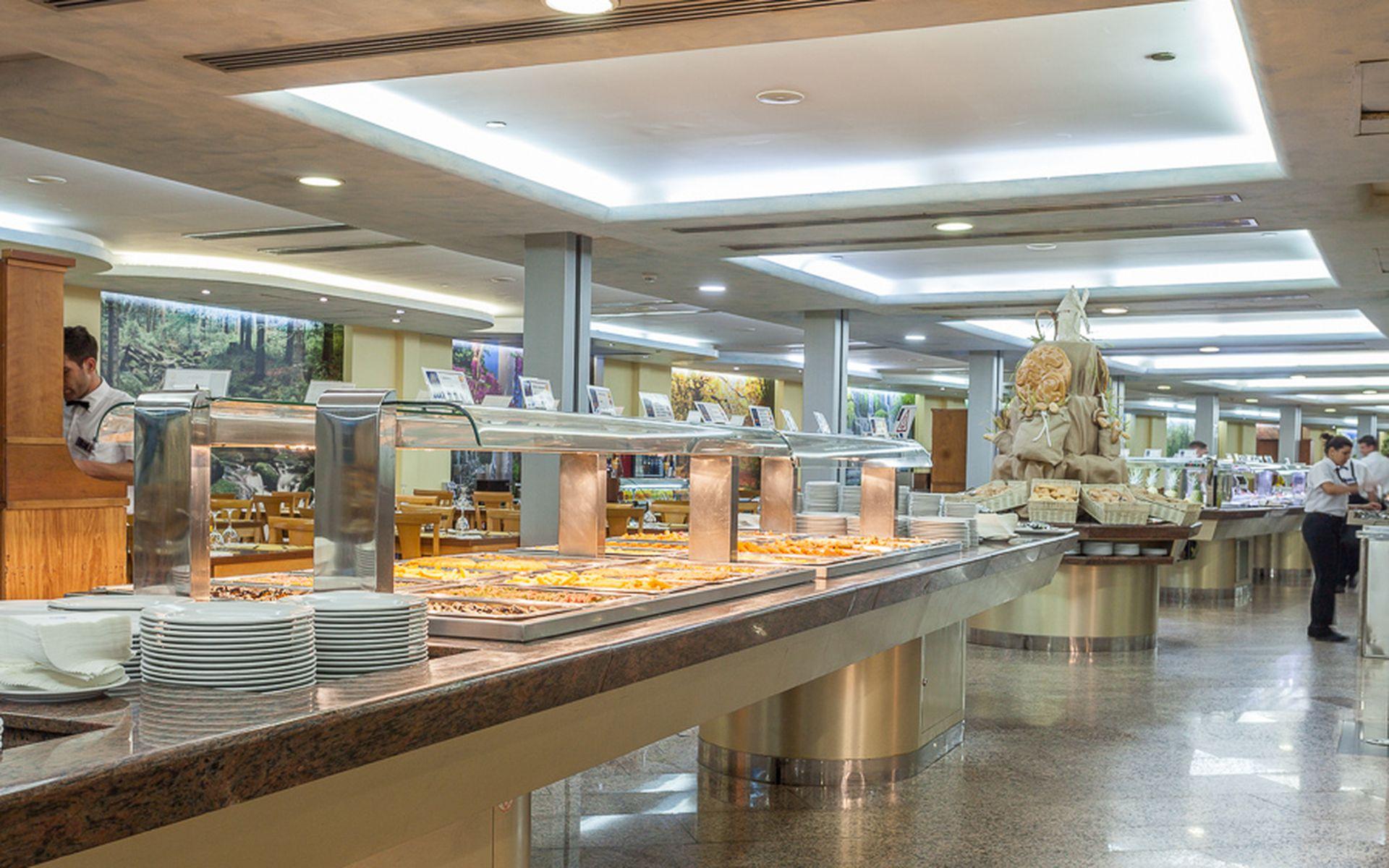 Hotel Gran Bali & 4*