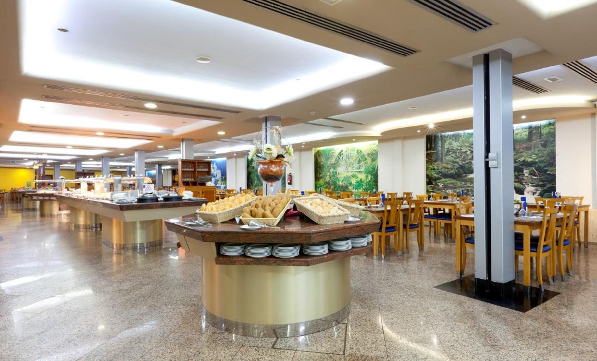 Hotel Gran Bali & 4*