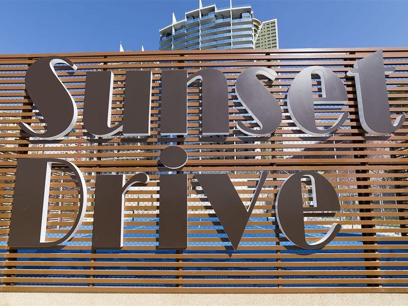 Sunset Drive By Mar Holidays Appartement