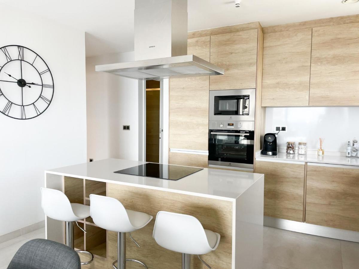 Sunset Waves 3 By United Renters Benidorm