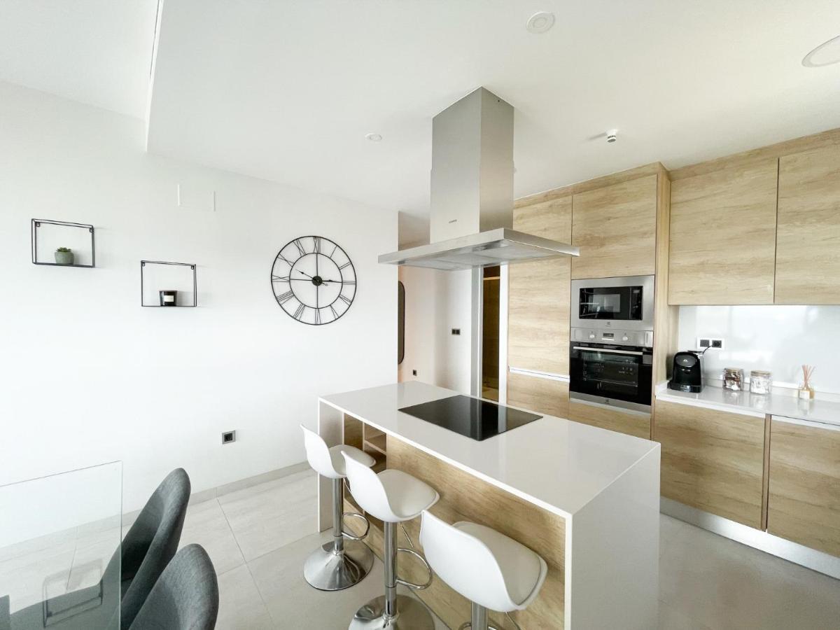 Sunset Waves 3 By United Renters Benidorm