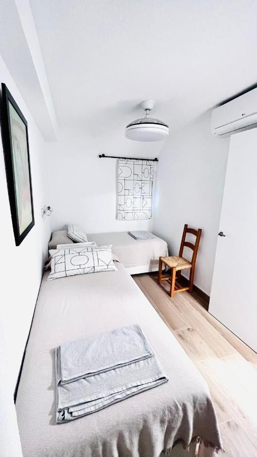 Centrico Piso Alameda. Levante Beach. Free Parking