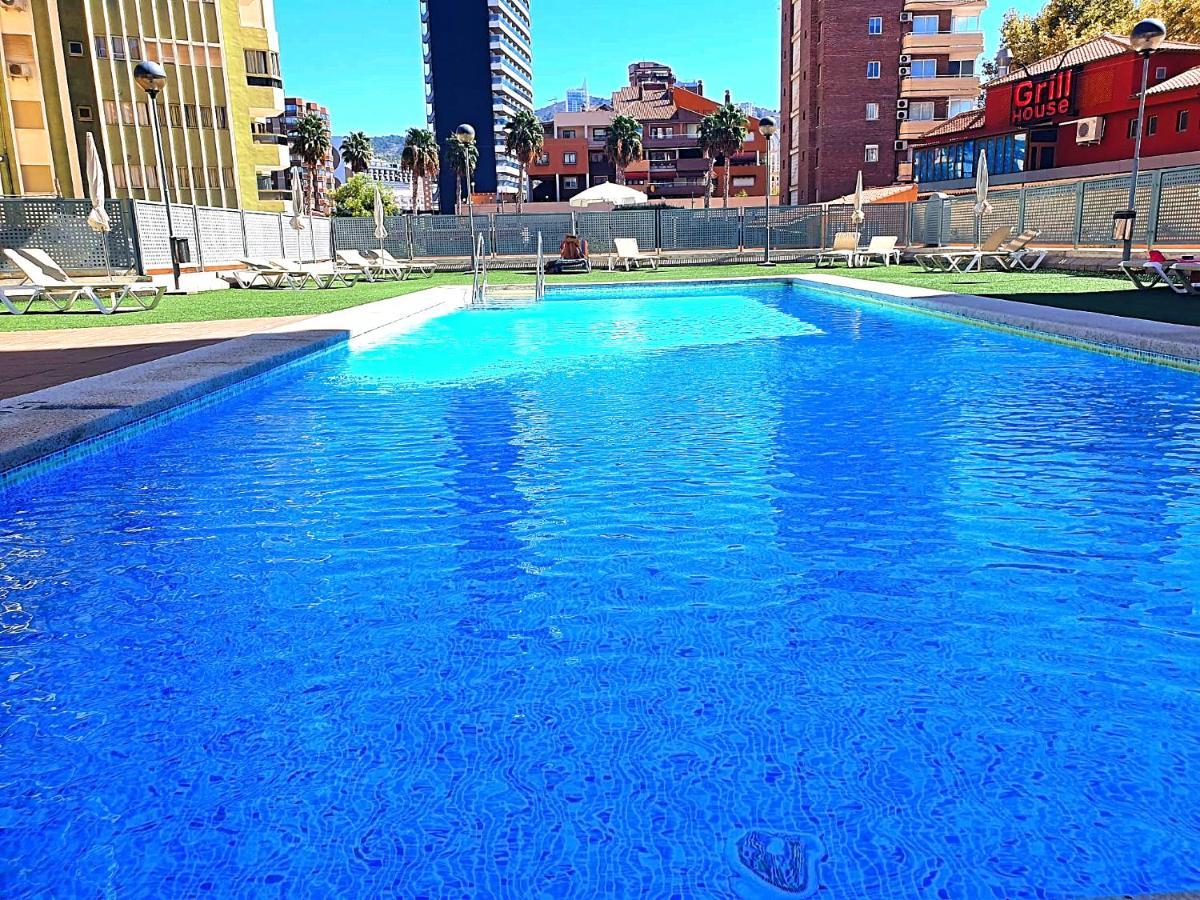 - Two Bedrooms Area Levante Apartment *