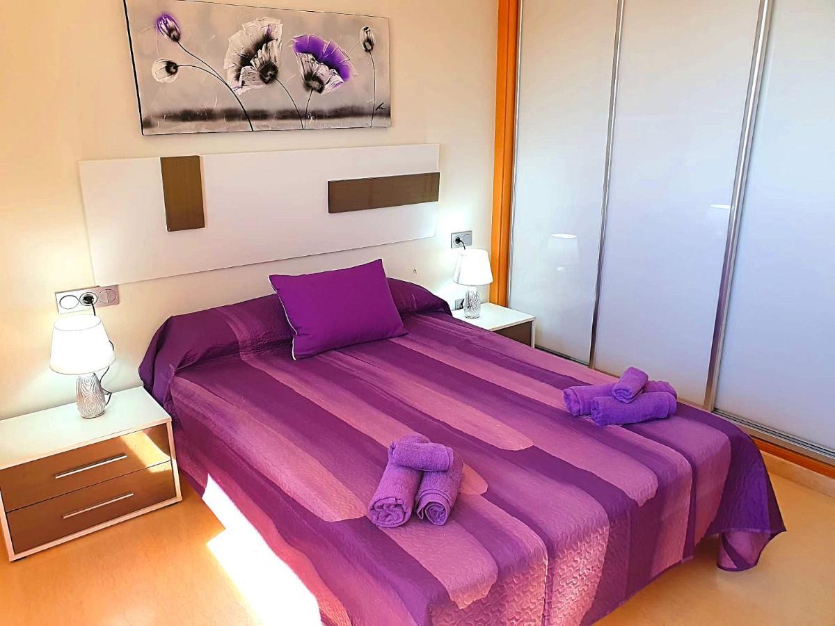 - Two Bedrooms Area Levante Apartment *