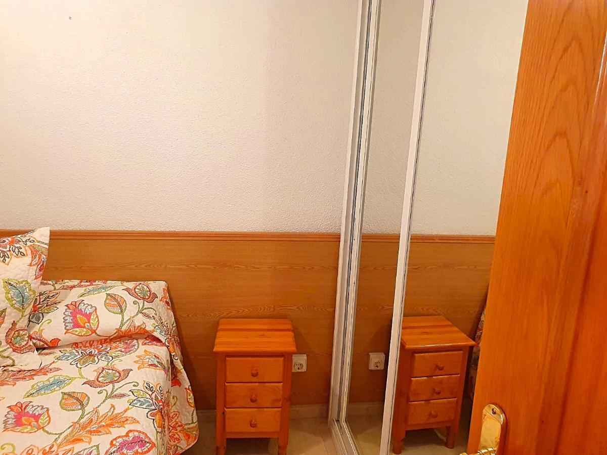 One Bedroom Sleep 4 -apart In Benidorm, Near Everything Appartement Benidorm