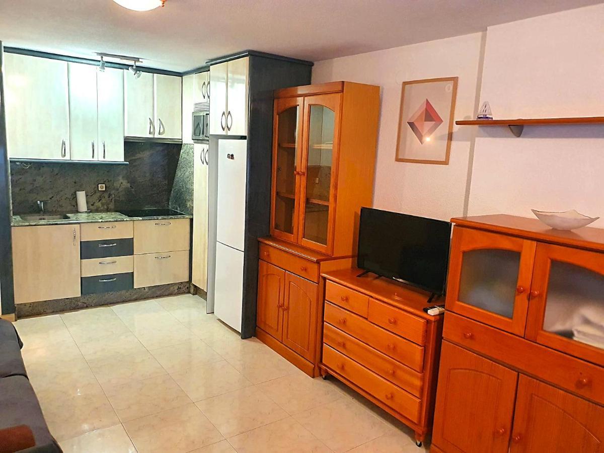 One Bedroom Sleep 4 -apart In Benidorm, Near Everything Benidorm
