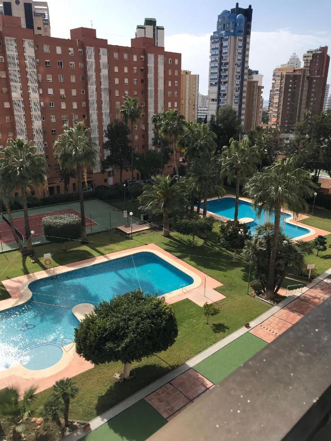 Recien Reformado Cerca De La Playa Con Dos Piscinas Y Pista De Tenis. Benidorm