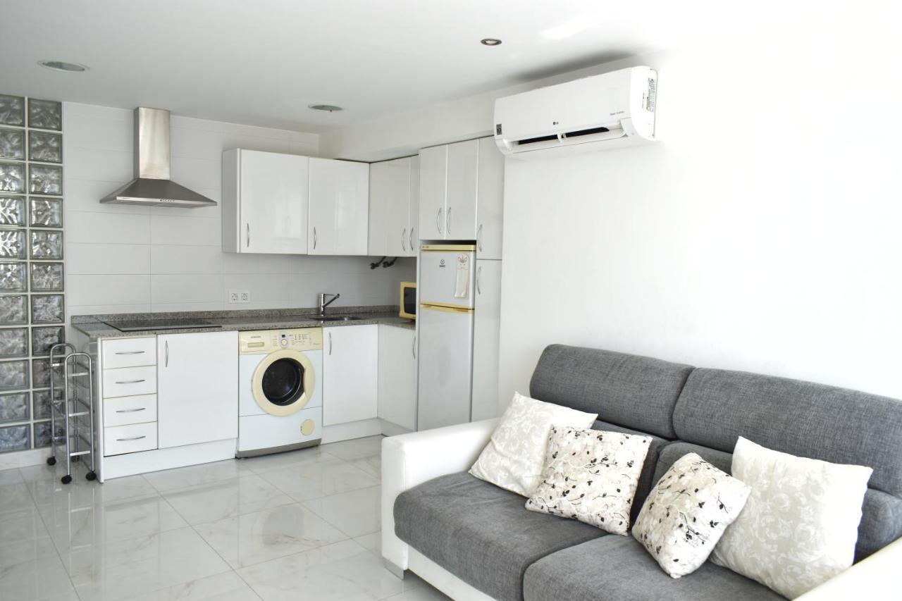 Caballos Vip Playa Levante Apartment *
