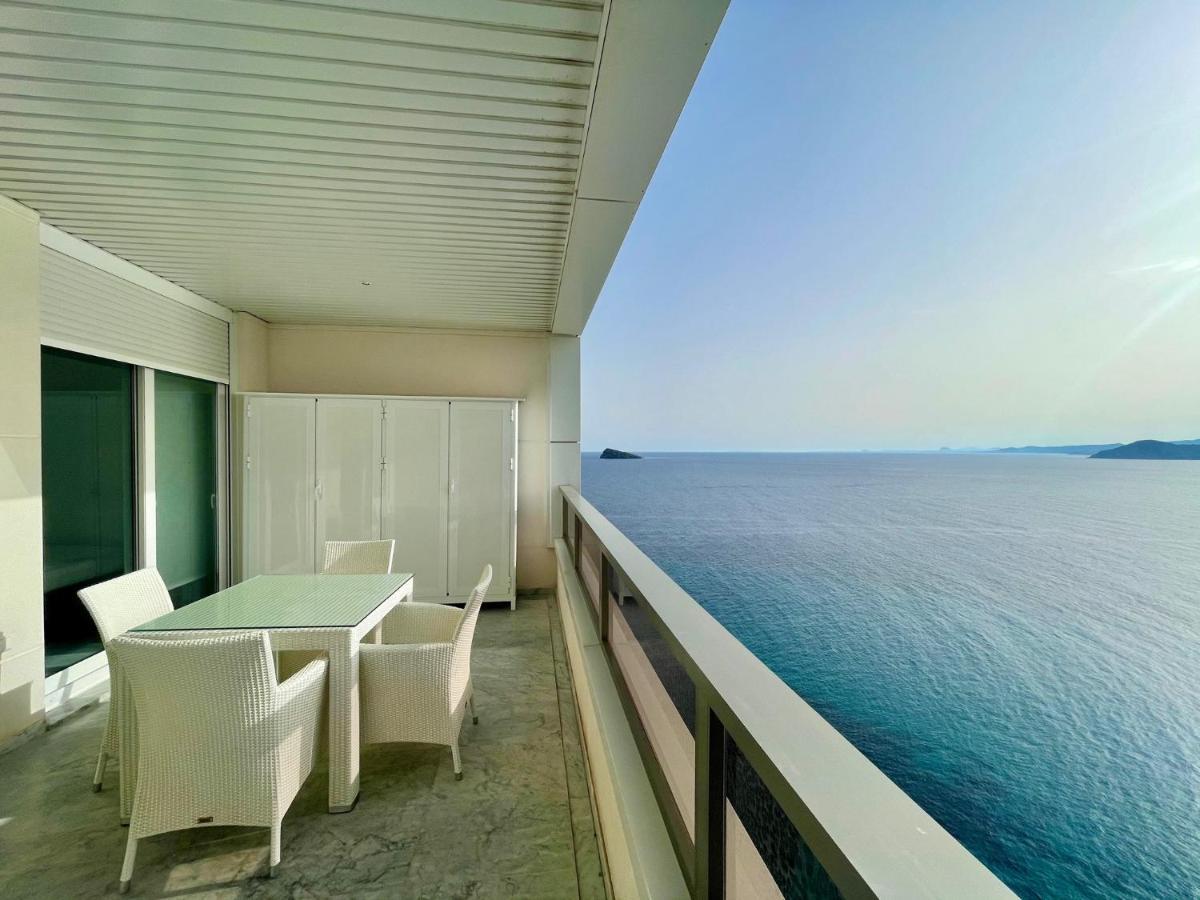 Apartment Mediterranean Views *