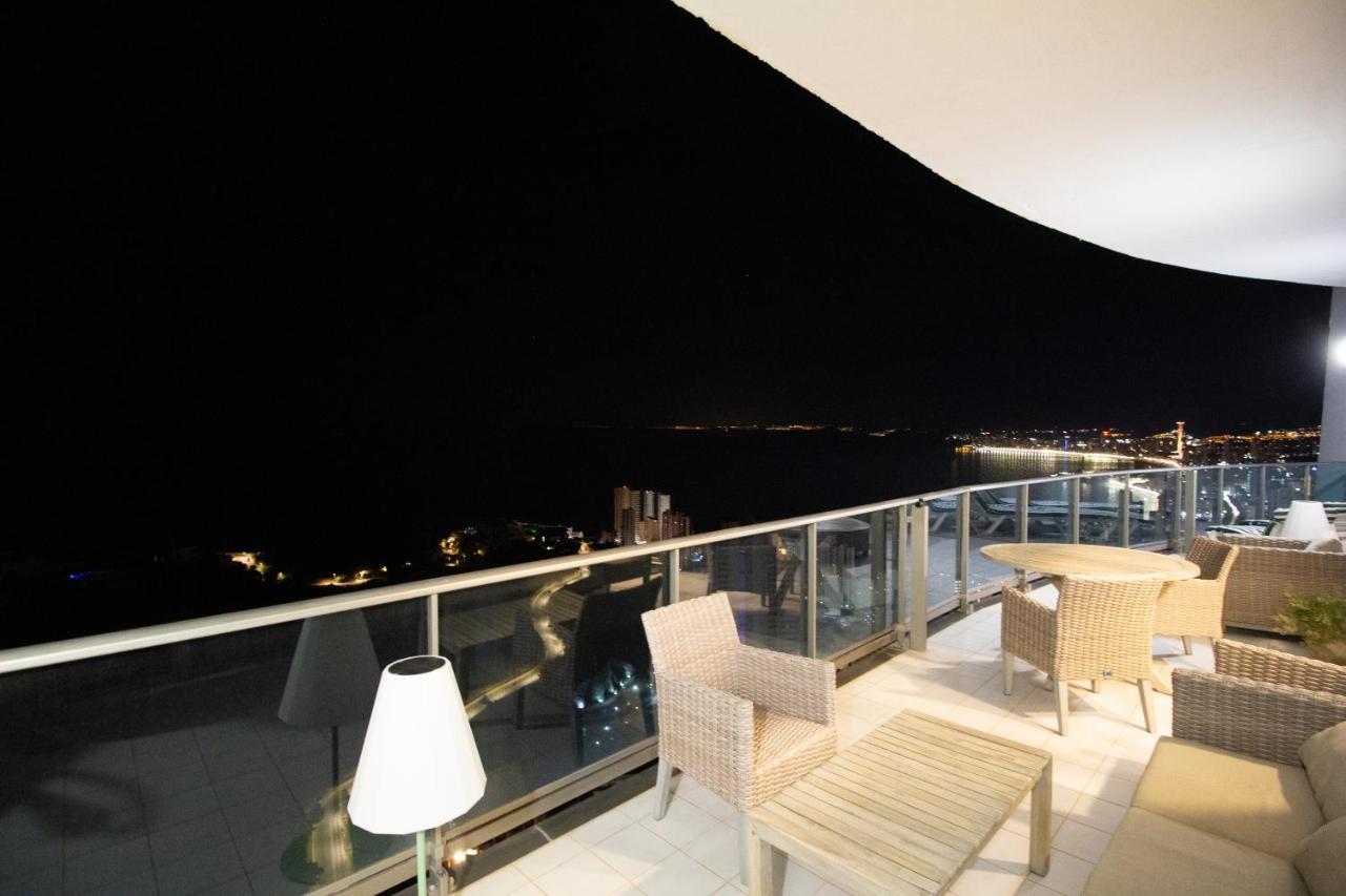 Sunny Penthouse On The 41st Floor In Torre Lugano, With Pool And Garage *