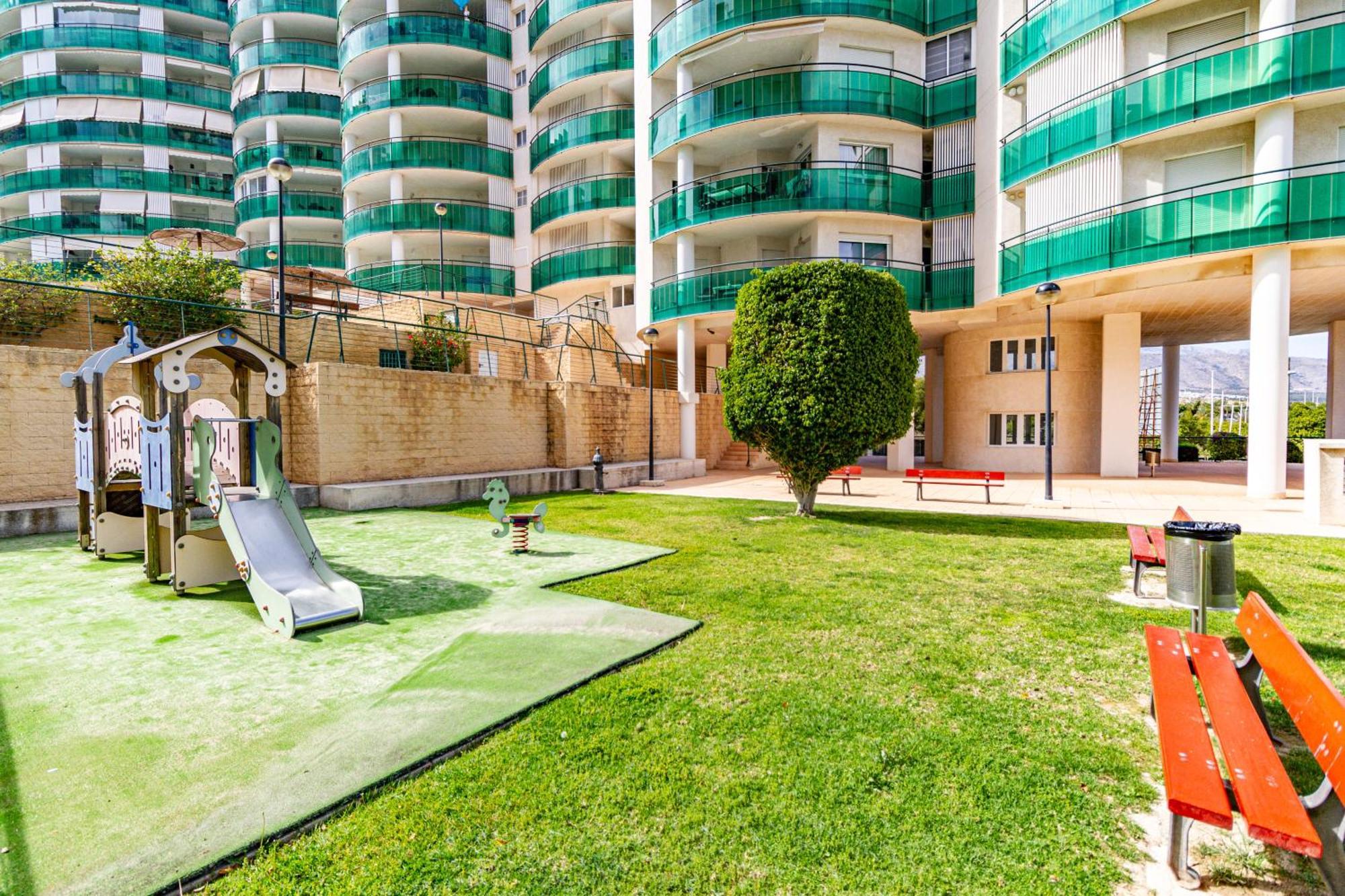 Vilapark With Pool, Free Parking, Terrace, Apartment