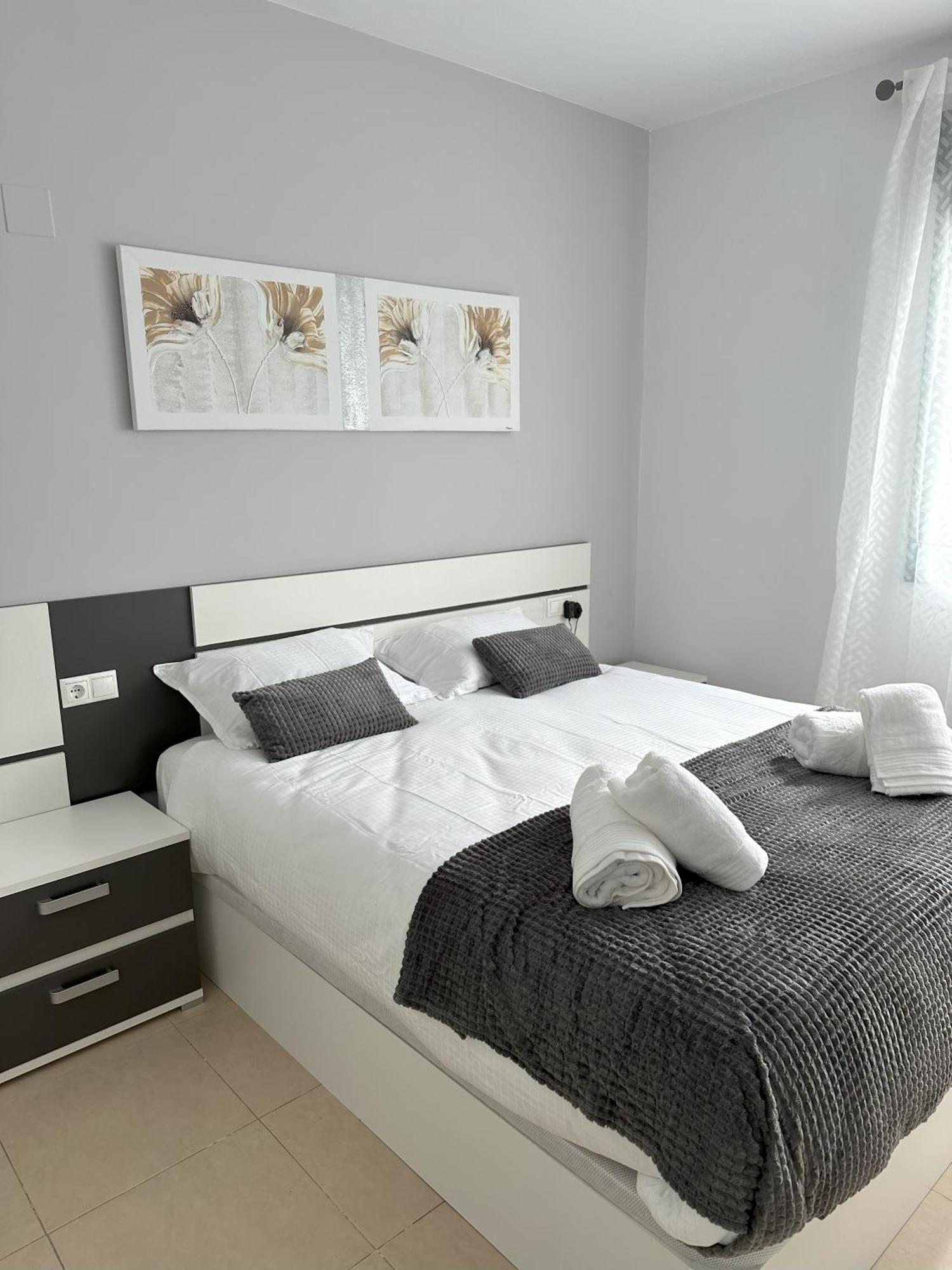Appartement Luxurious, Newly-renovated Large 2-bedroom By The Beach Benidorm
