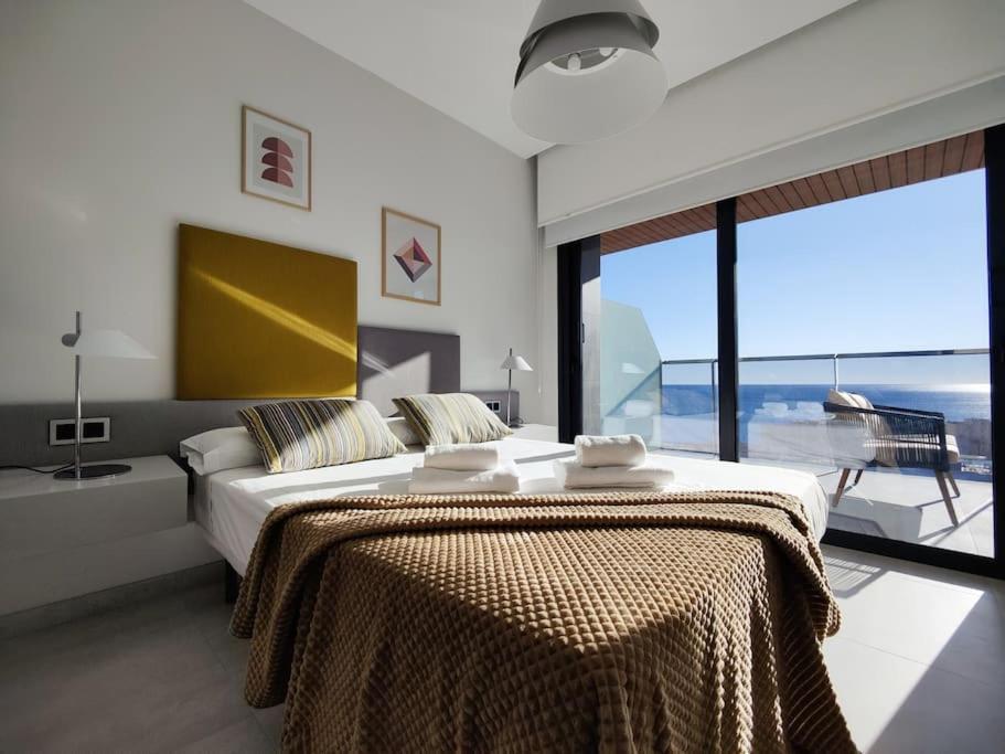 Apartment Sunset Waves Sea & Light Benidorm