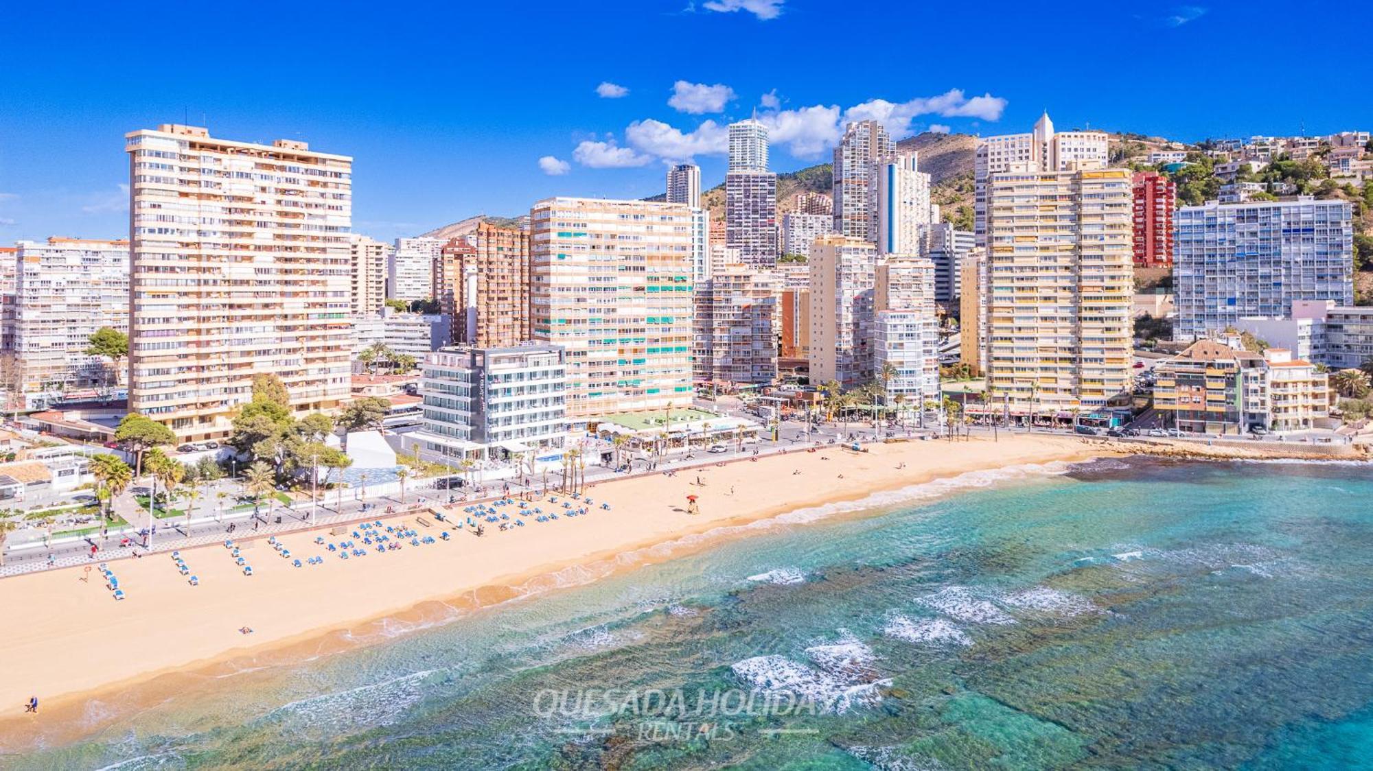 100mts To Beach, Luxury Encanto Apartment