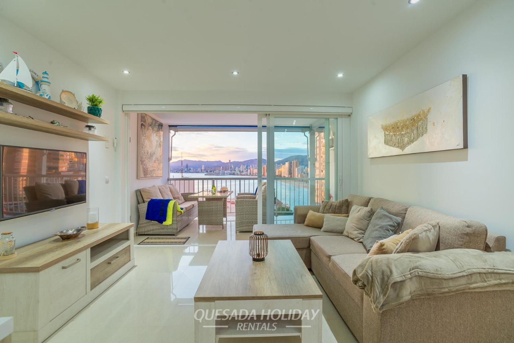 100mts To Beach, Luxury Encanto Appartement *