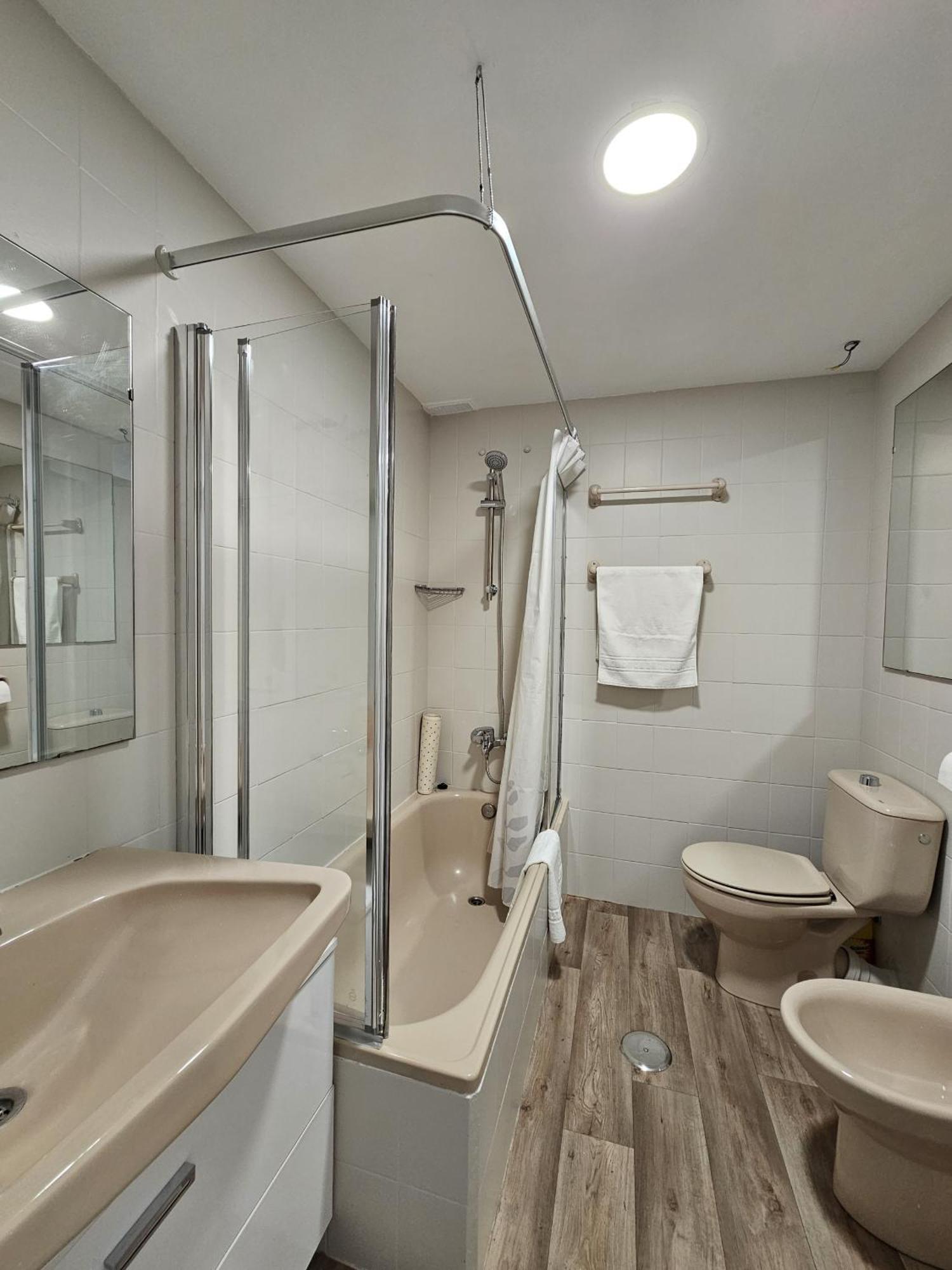 Apartamento Cuatro Caminos If *