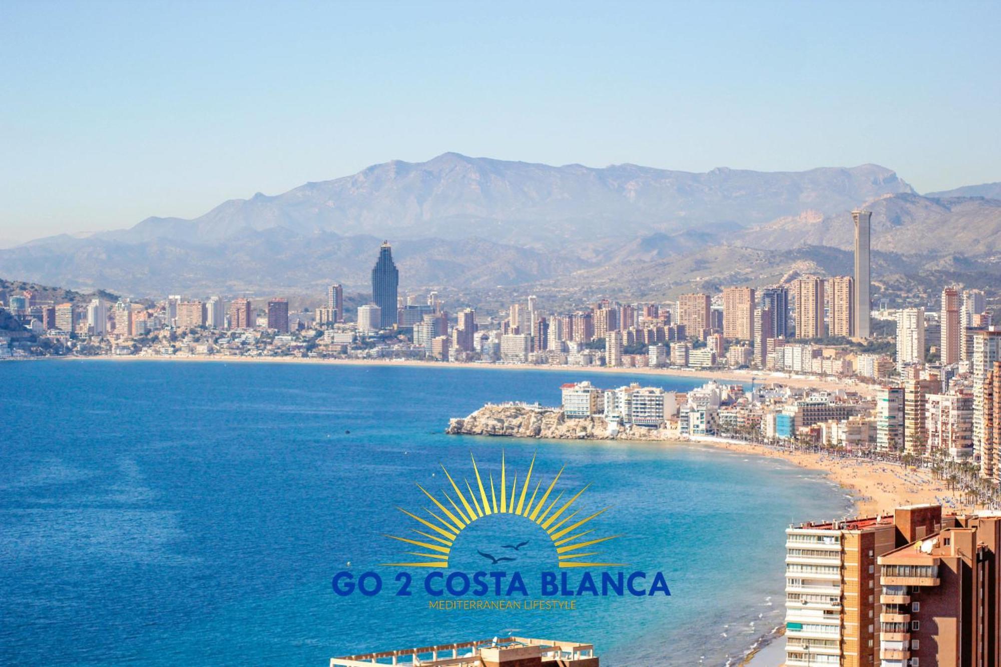 Bea's Seaview Deluxe Apartment Benidorm