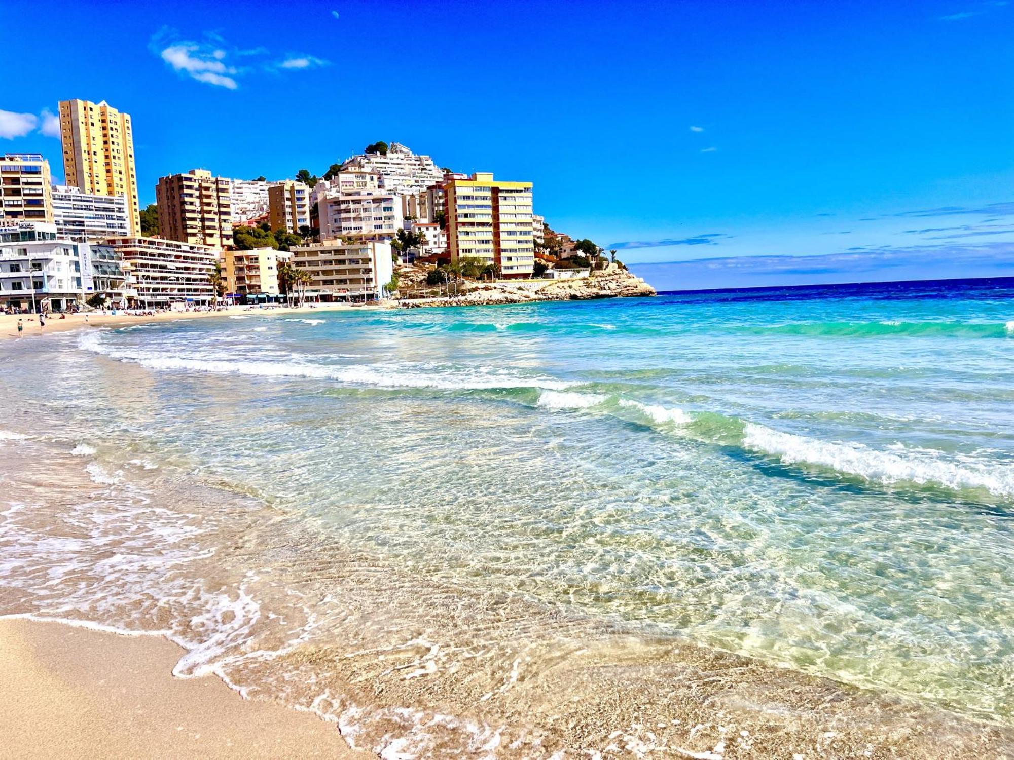 Rouna Ii By Gloove Apartamento Benidorm