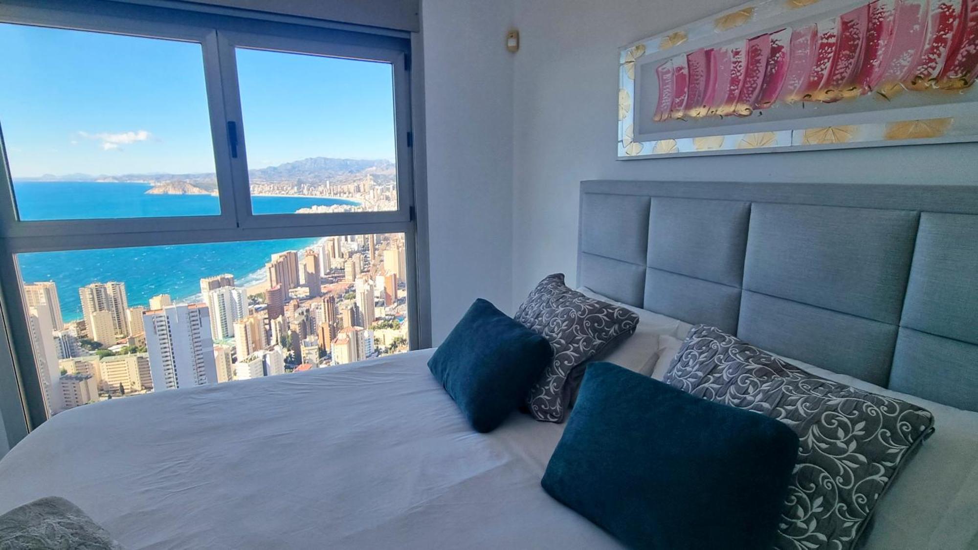 Highrise With Amazing Sea Views Apartamento