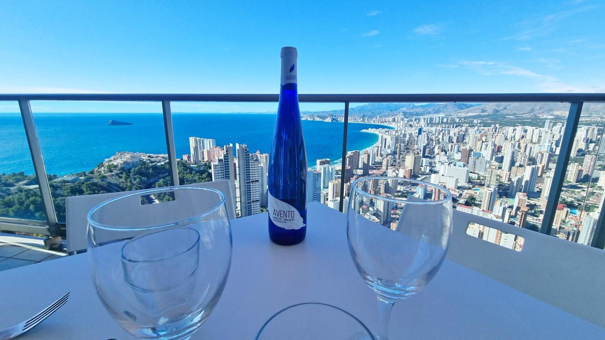Highrise With Amazing Sea Views