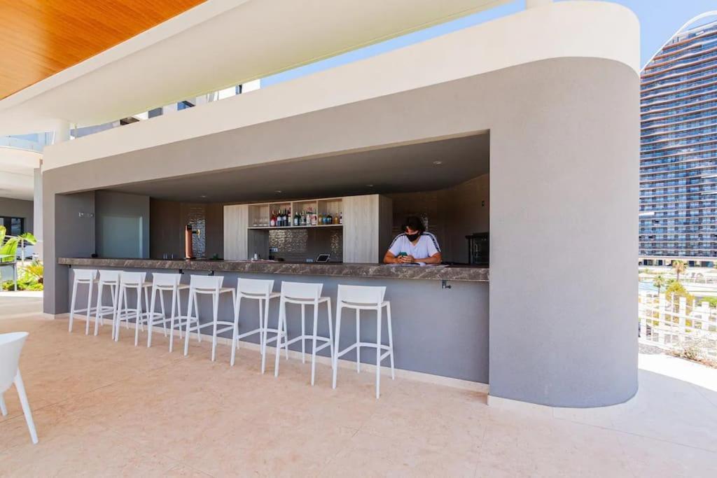 Apartment Sunset Cliffs Bright Oasis *