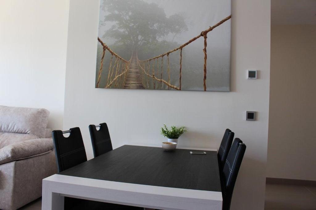 Sunset Drive, Cerca De La Playa Poniente Appartement