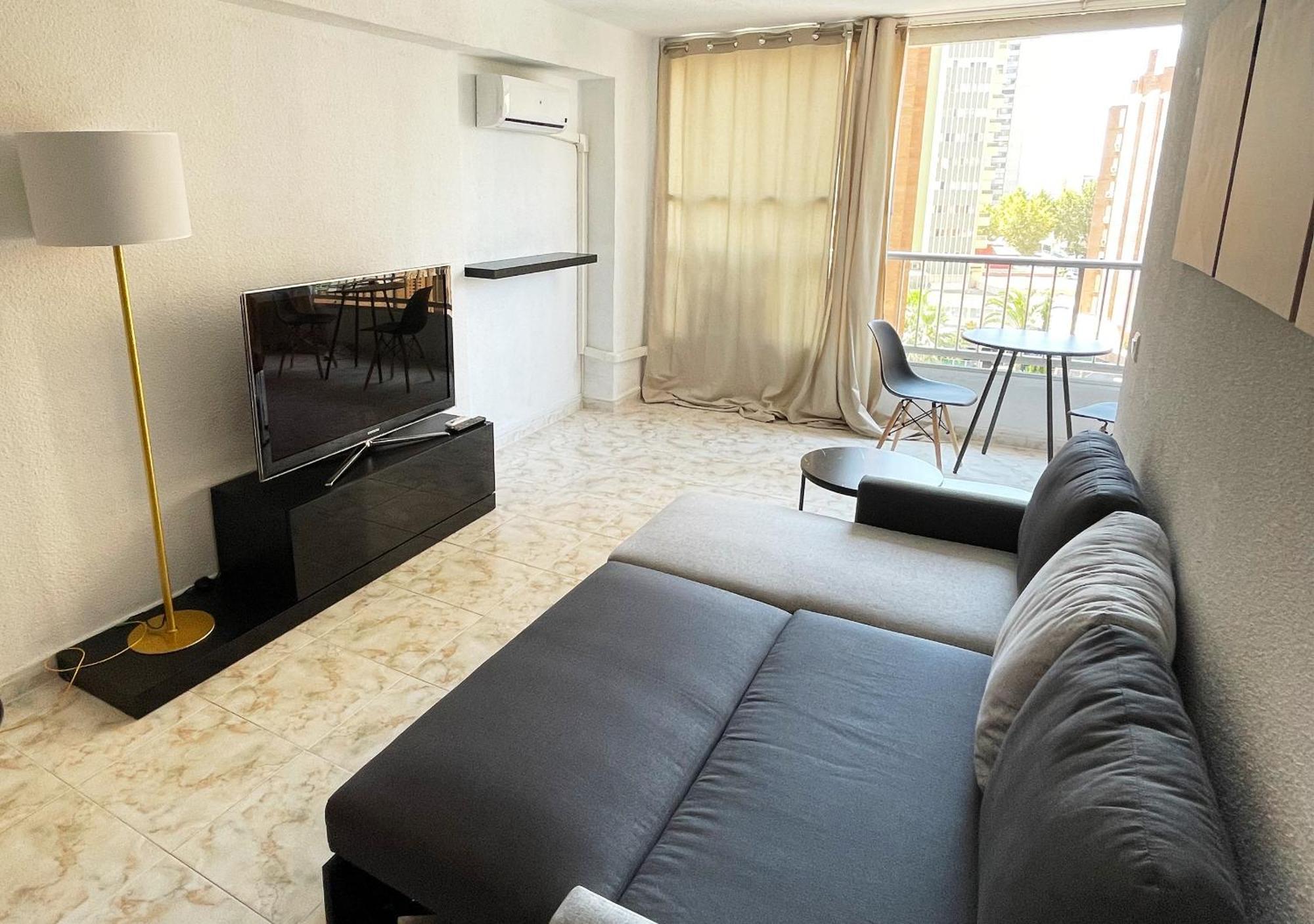 Wunderschoenes Fuer 4 Gaeste Mit Pool & Klima, Lage In Strandnaehe Apartment Benidorm
