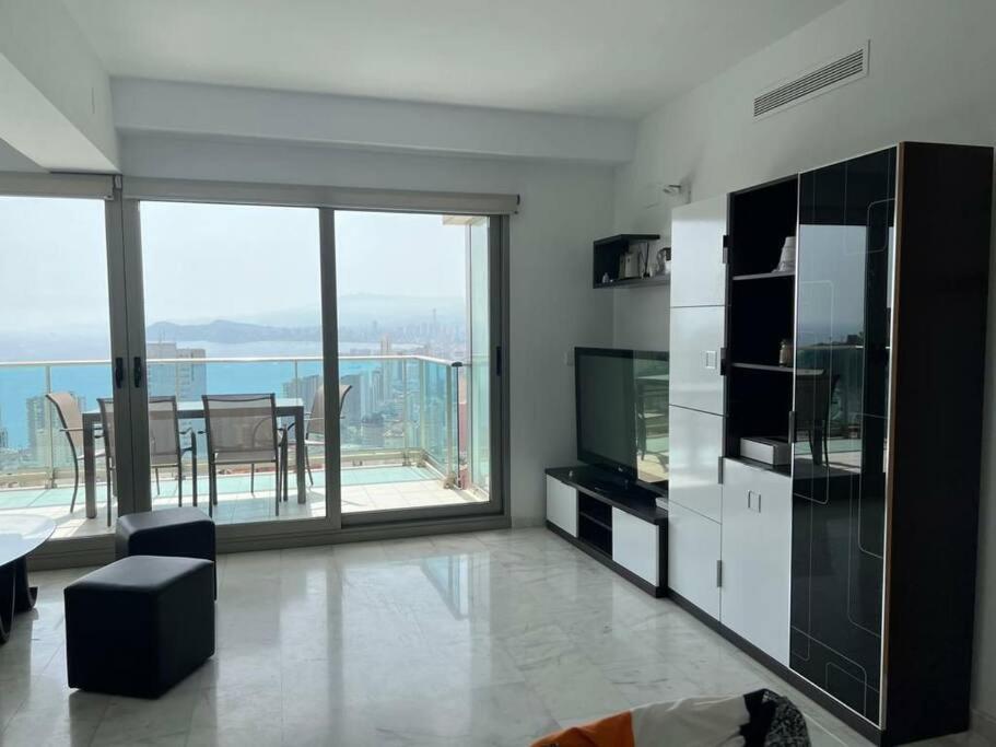 Luxurious 2br Sea Panoramic View Pool Gym Apartment Benidorm