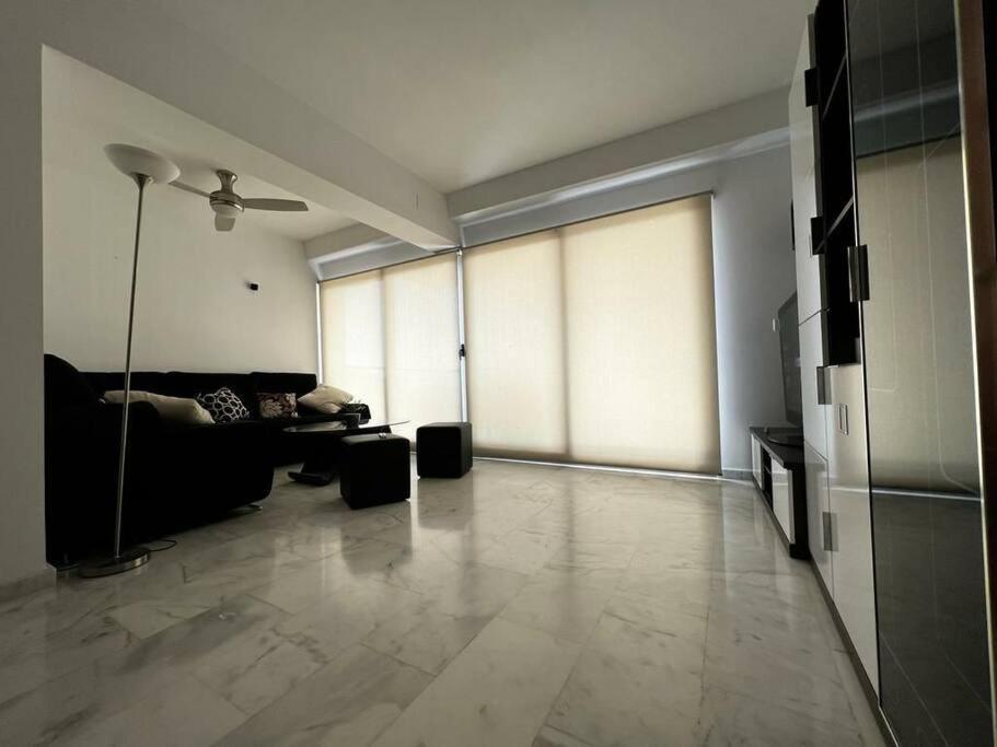 Luxurious 2br Sea Panoramic View Pool Gym Apartment