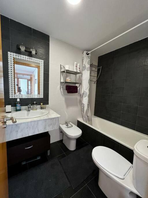 Luxurious 2br Sea Panoramic View Pool Gym Apartamento