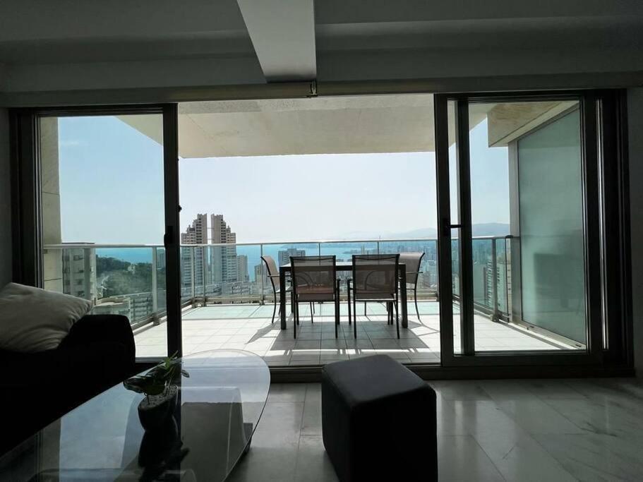 Apartment Luxurious 2br Sea Panoramic View Pool Gym