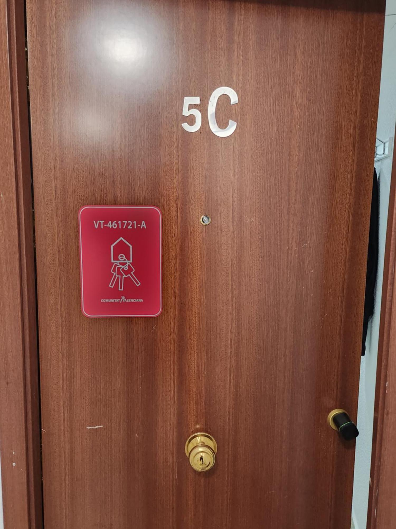 Carlos V - 5c Apartment