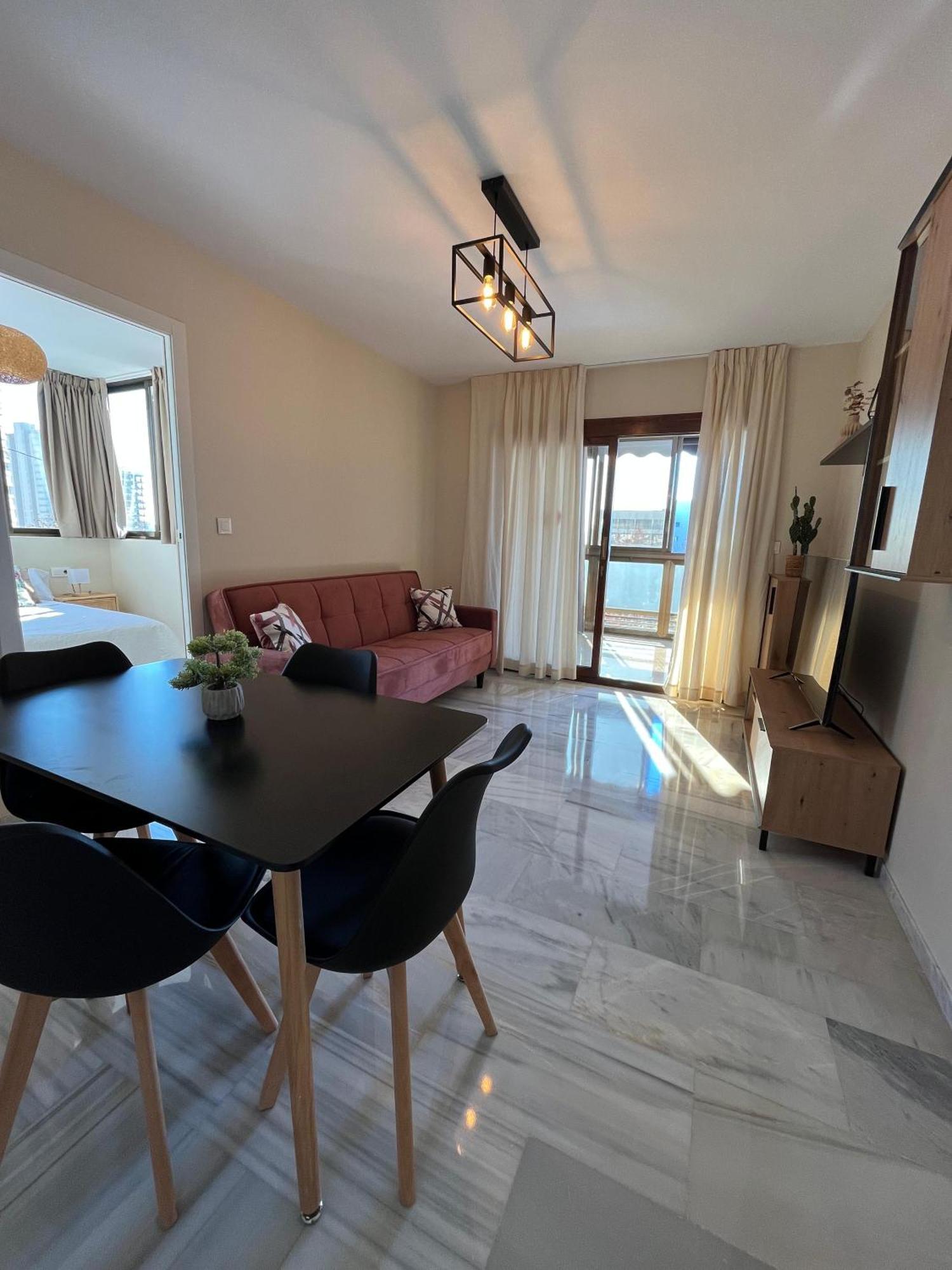 Olas Playa De Levante Apartamento *