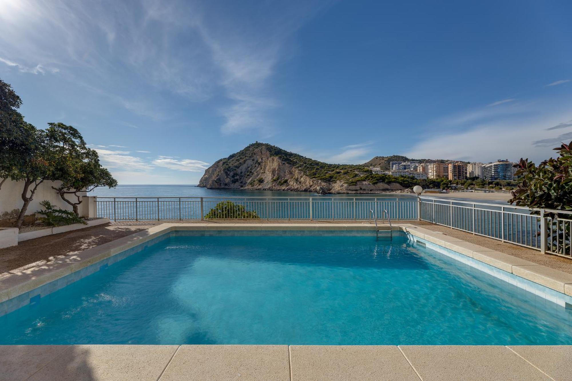 Europa Club Apartment, La Cala De Finestrat, Benidorm, Next To The Beach, Ground Floor, Air Cond Apartment